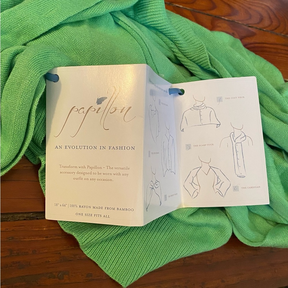 Papillon Green The versatile accessory NWT Scarf & Wrap 6 Way Sweater Bamboo